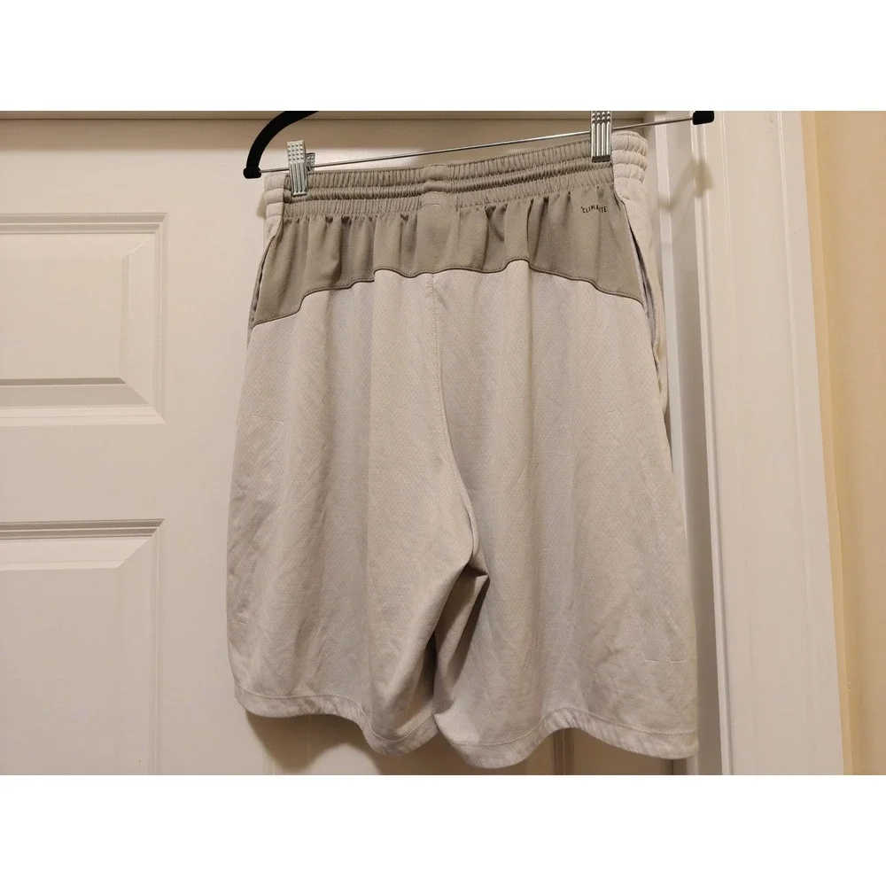 Adidas Mens Climalite Basketball Shorts Grey Olive Green DM1583 Size Medium
